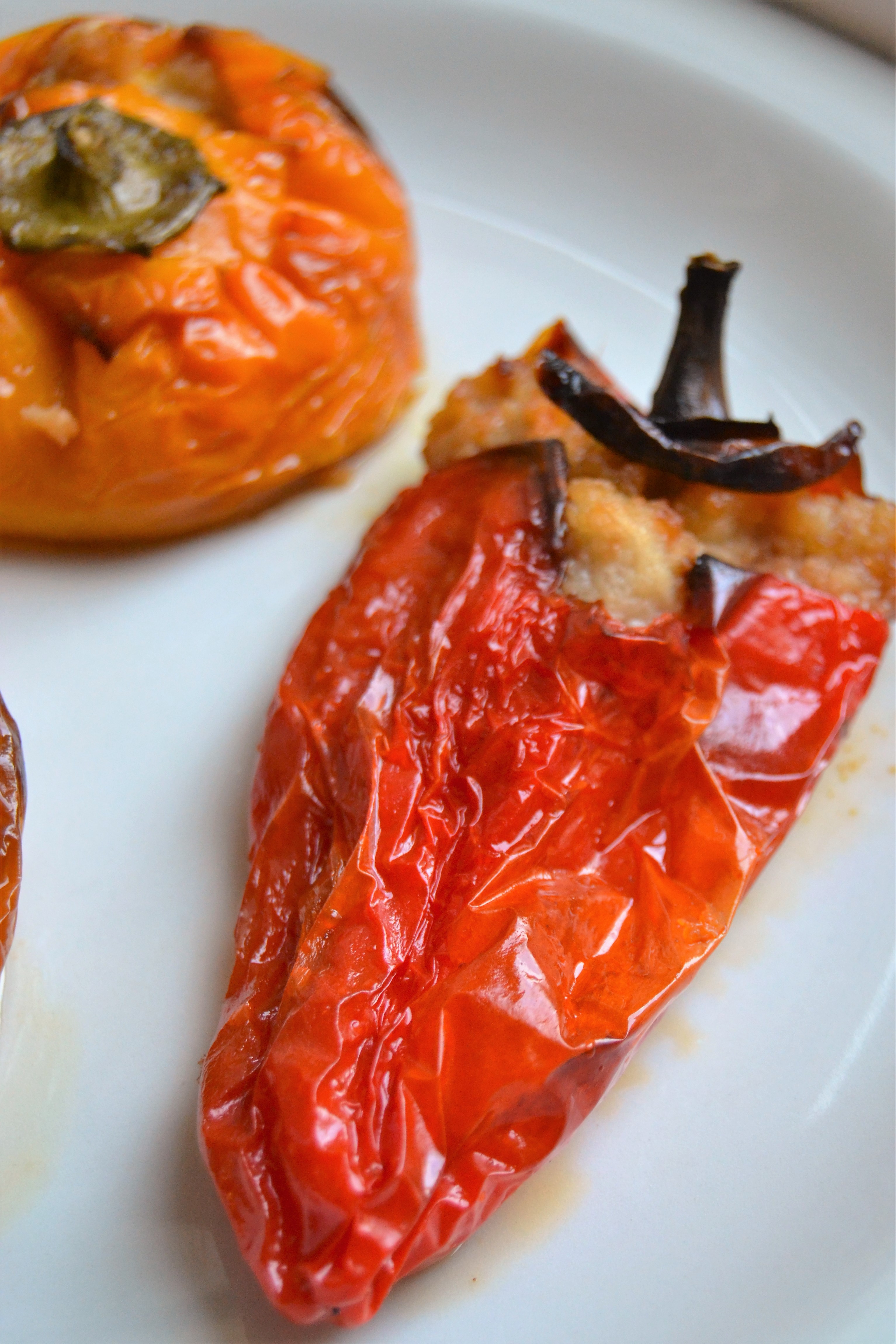 Peperoni con ripieno di tonno ed olive taggiasche