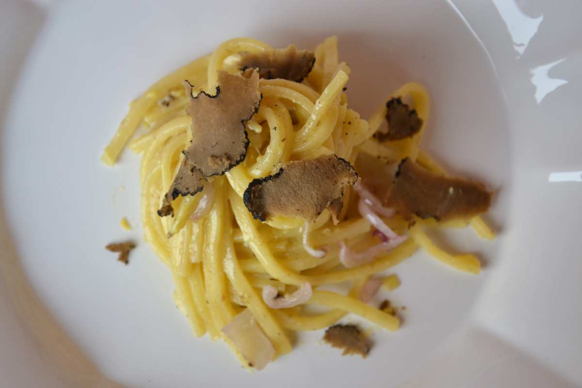 Carbonara al tartufo nero