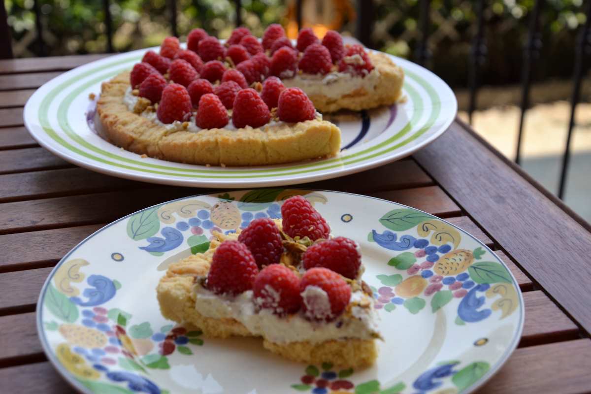 Crostata di lamponi e crema ai pistacchi