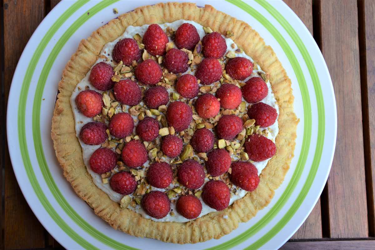 Crostata di lamponi e crema ai pistacchi